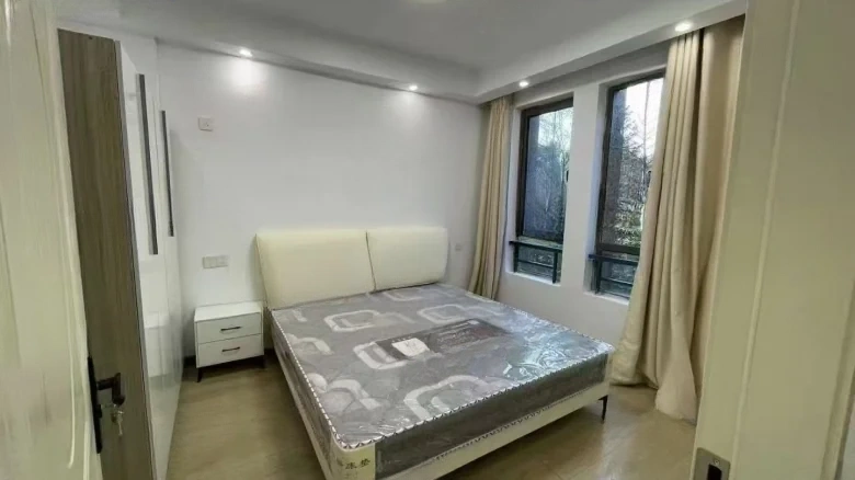 Dragon Mountain Elegance Garden - View 2