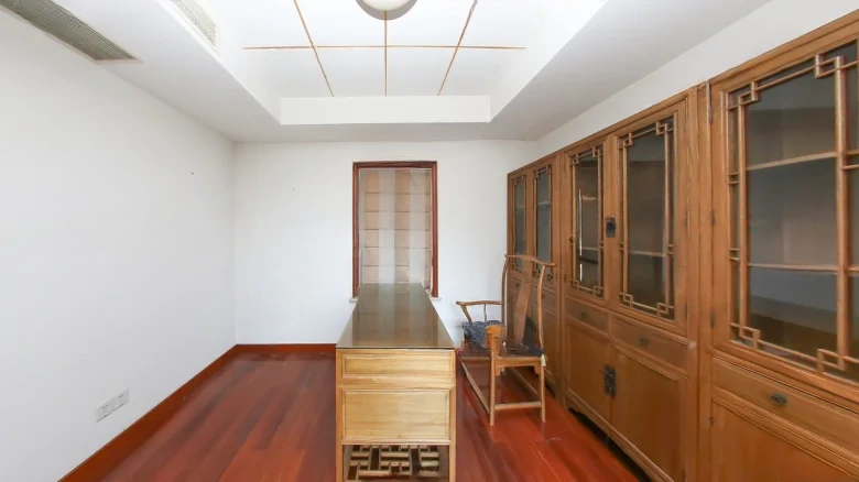 Reading Town, Yingjun - View 5