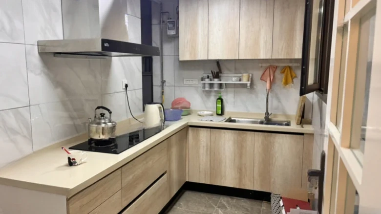 Recruit Magnificent View Bay - View 9