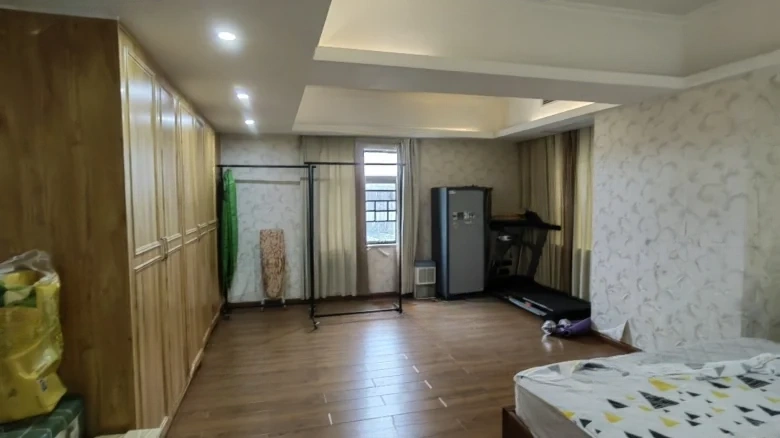 CROSS Shang Gongguan - View 2