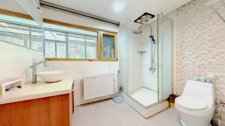 Maple Charm Waterfront - View 10