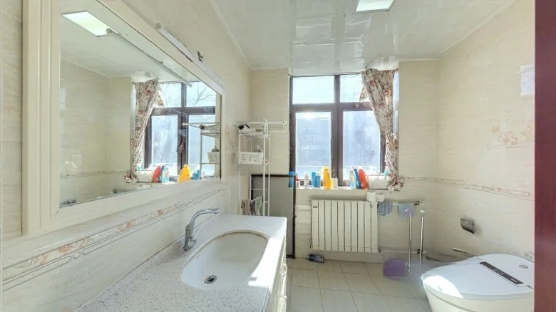 Zhonghai Shang Hu Shi Jia - View 22