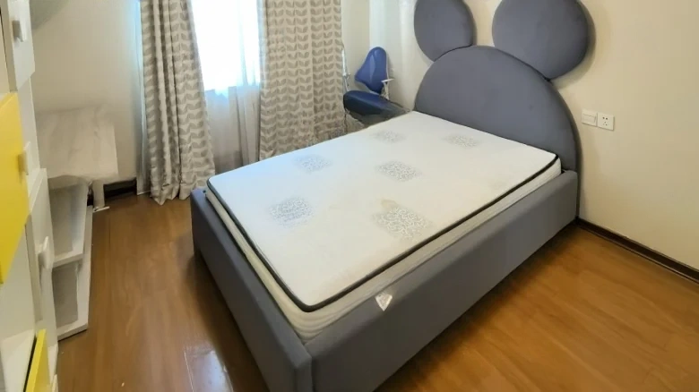 Fontaine Elegant Court - View 3