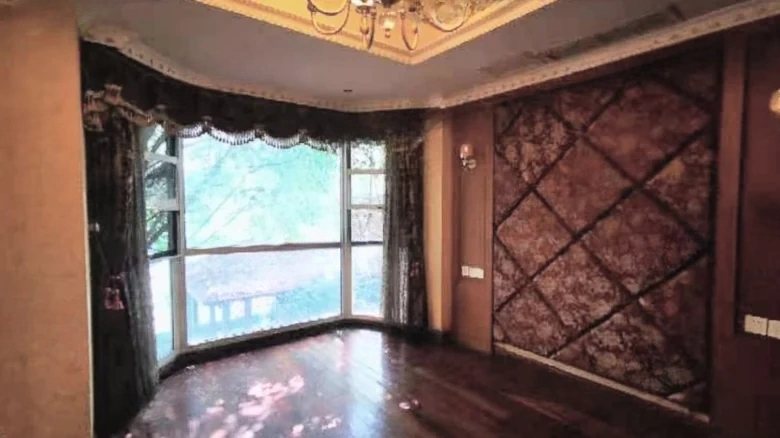 Beverly Grand Garden - View 2