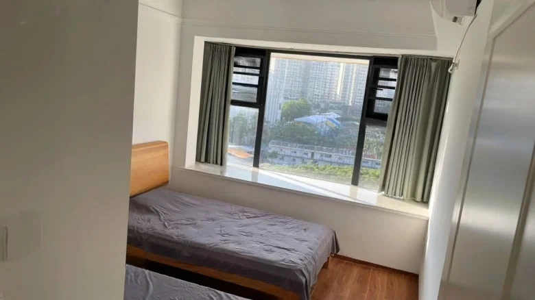 Amber Holiday Plaza - View 3