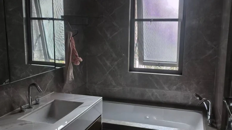 China Mansion - View 7