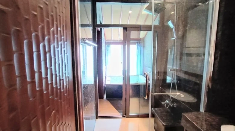 Tang Jingze - View 10