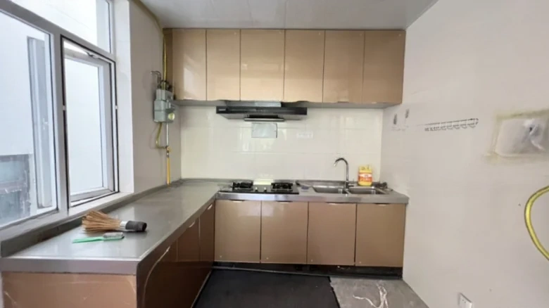 Dianchi Spring FiveCompound Courtyard - View 11