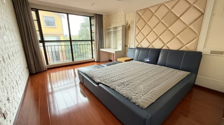 Fruit Grove Lakefront - View 3