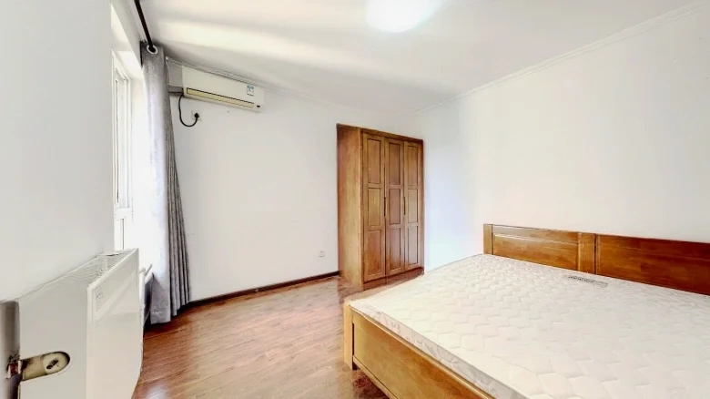 He Ping Li Central Street 3 Courtyard - View 3