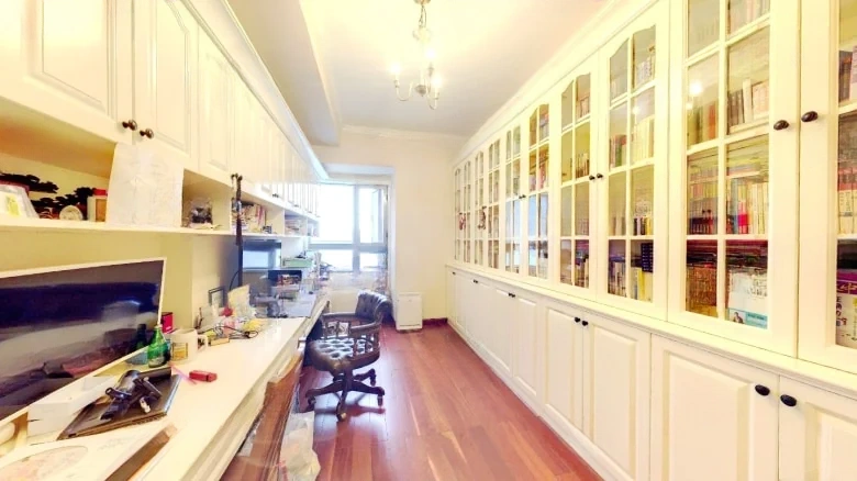 Poly International Plaza - View 4