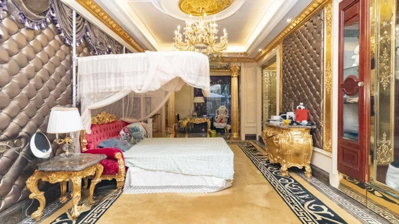 Huaren She Mountain Nine Mile Complex - View 8