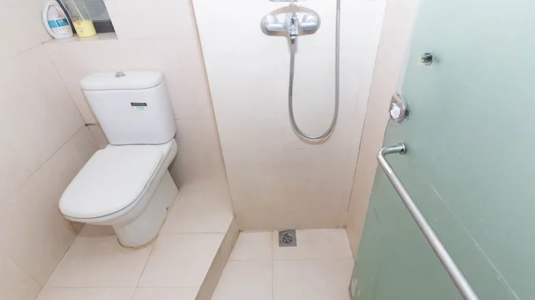 Dong Huaihai Apartments - View 8