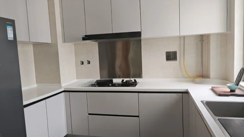 Cloud and Center - View 7