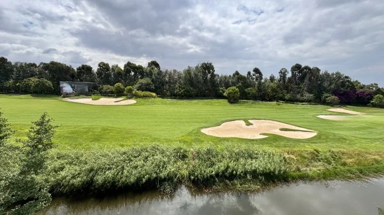 Kunming Dianchi Golf Club - View 13