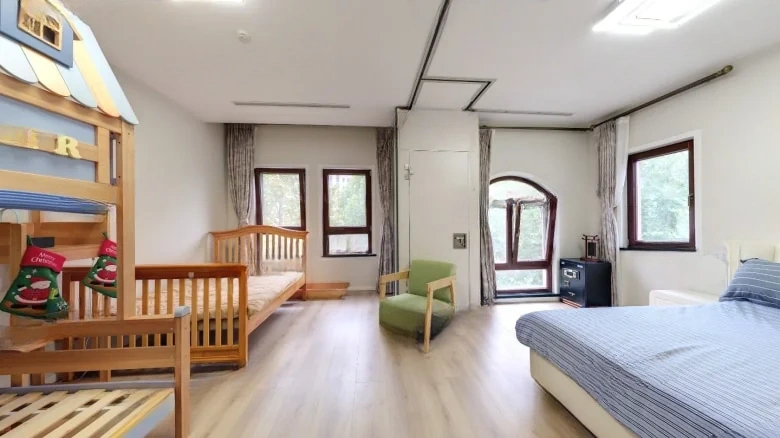 Arcadia Manor - View 5