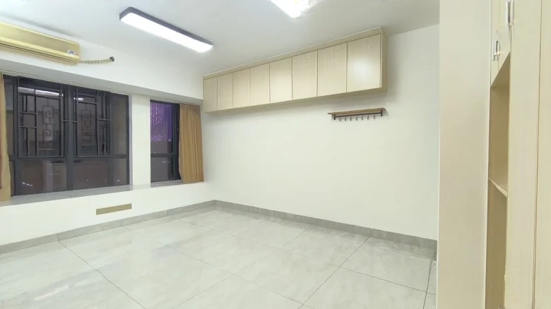 Jingshi Bai Gongguan - View 2