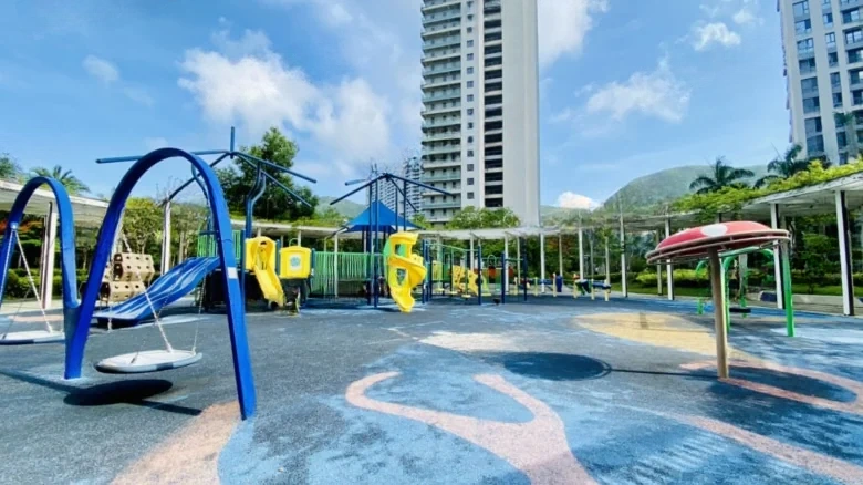 Half Mountain Peninsula - View 12