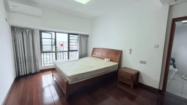 Zhouda Dongfang Bahamas, which translates to "Zhouda Oriental Bahamas". - View 4