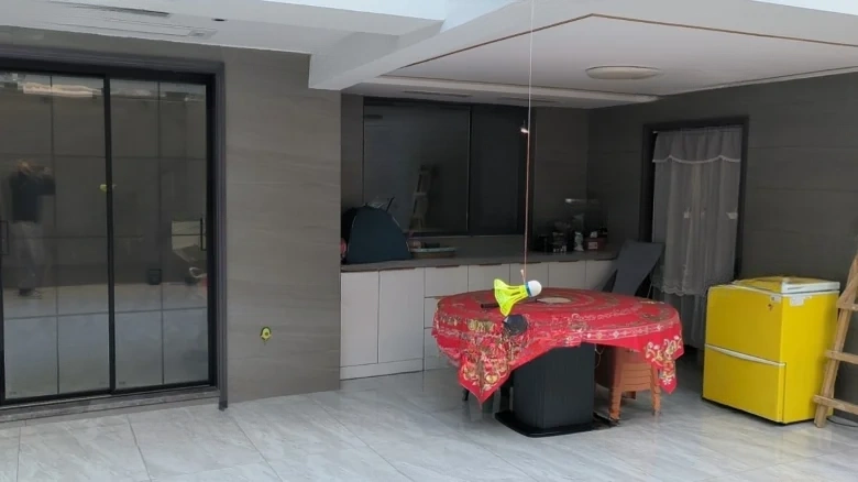 Buckingham Palace - View 7