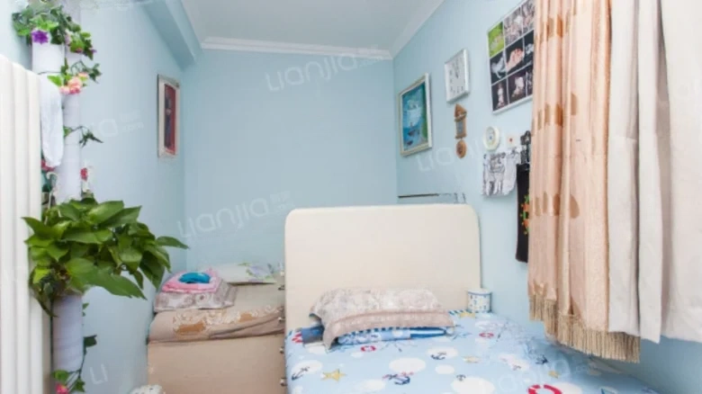 Hua Rong Apartment Complex - View 2