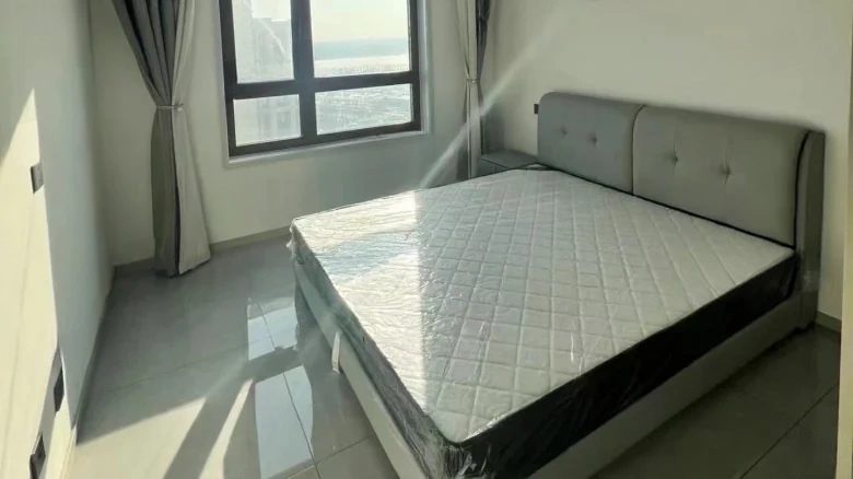 High Tech Jun Garden - View 2