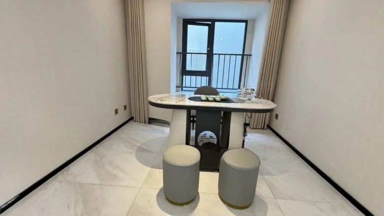 Radiant Verdant Grove - View 9