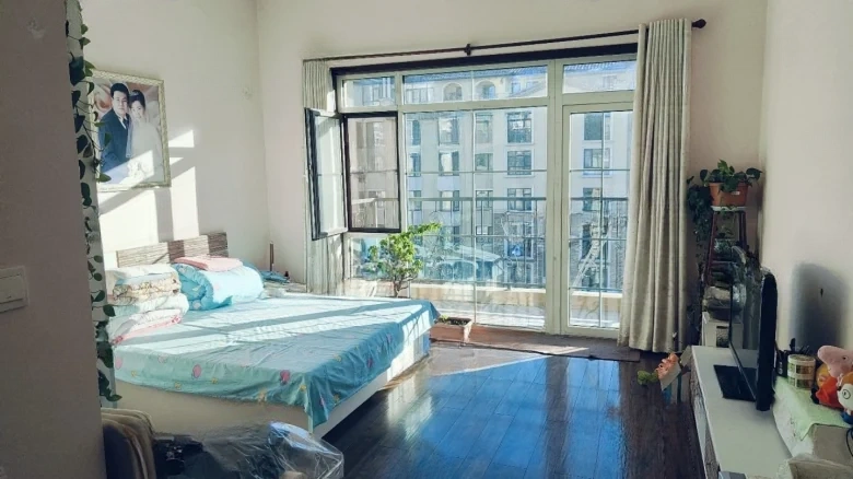 Luhua Flower Abundance Perfume Dew - View 2