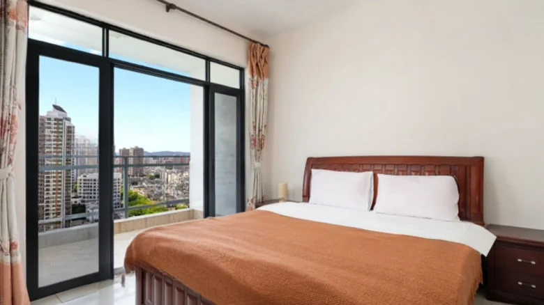 Sanya Golden Phoenix Seaview Apartment - View 5