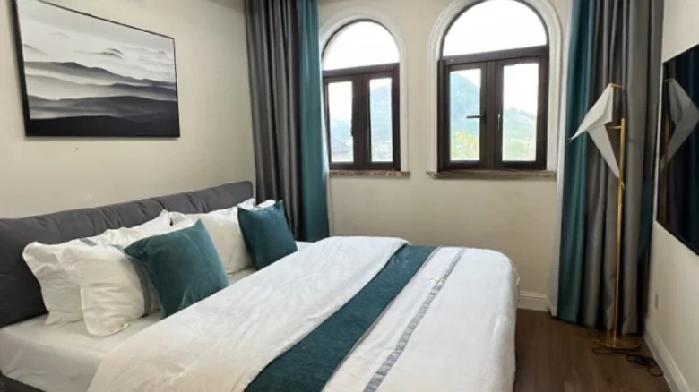 Green City Dragon King Creek Town - View 2