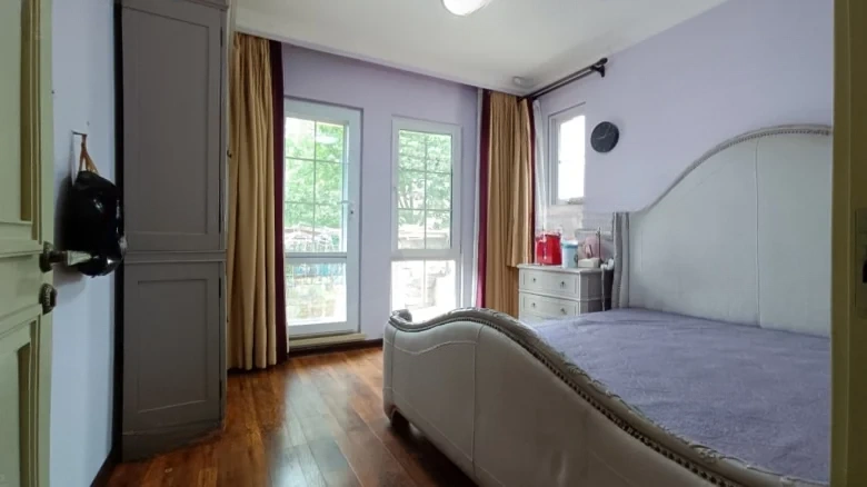 Longhu Xiangti Stroll - View 2