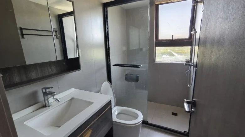 Old Palace Rear Brocade Garden - View 10