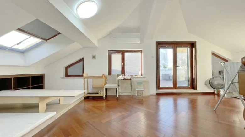 Silver Garden Residence - View 22