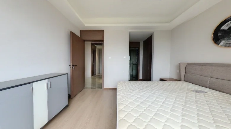 Park 1903 Saint薇望 doesn't have a direct equivalent in English that would maintain its original meaning while sounding natural. A closer translation for - View 2