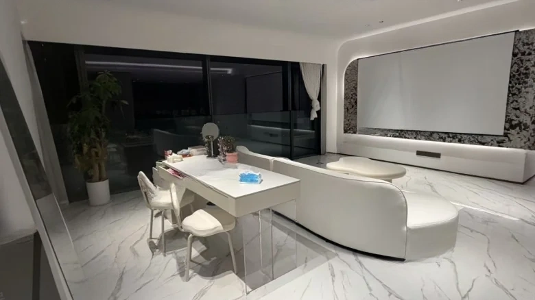 Hong Kong Landmark II Phase - View 4