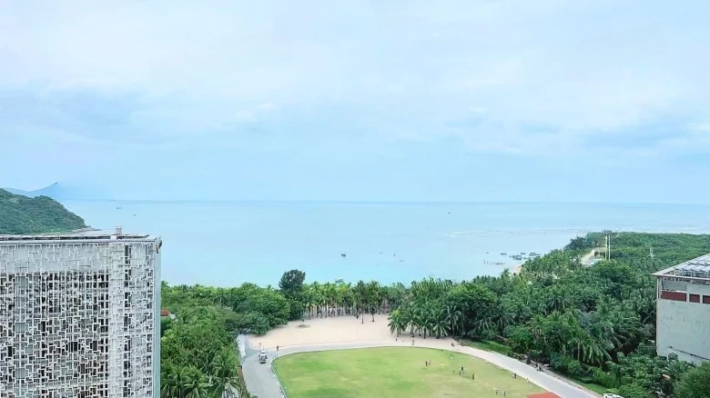 Half Mountain Peninsula Central Sea View Boulevard - View 14