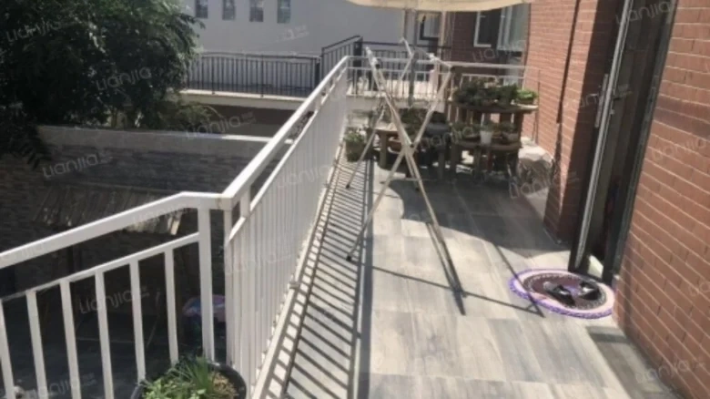 Eight Mile Island - View 20