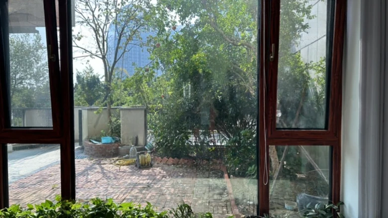 Eastern Supreme Emperor - View 4