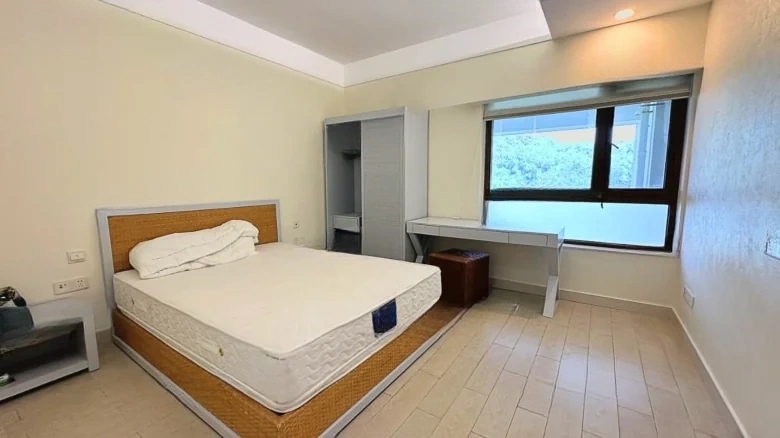 Half Mountain Half Island East Sea Bay Phase Three - View 4