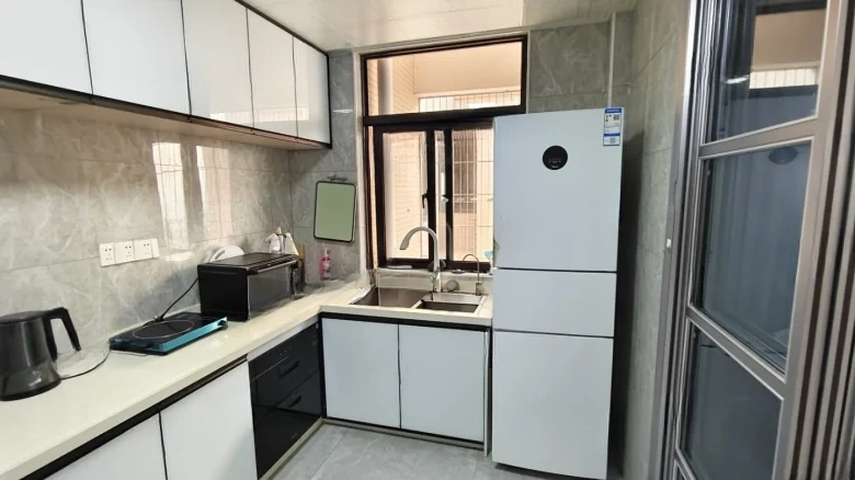 Royal View Court - View 14