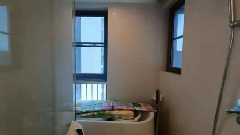 Half Mountain Peninsula - View 8