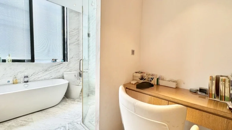 Lakeview Mountain Retreat - View 10