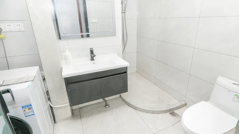 Poly Real Lilies Residence - View 8