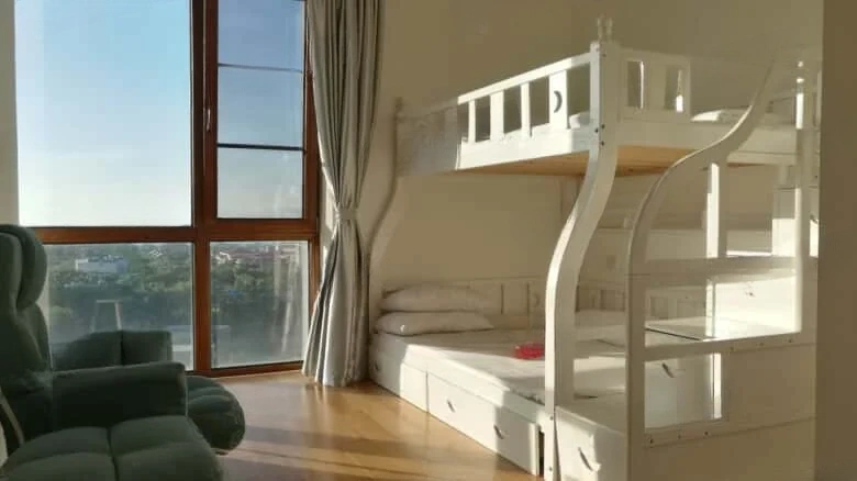 Half Mountain Peninsula Donghai Bay Phase III - View 2