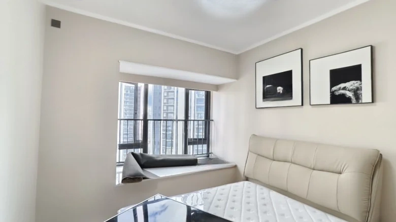 Cloud and Center - View 3