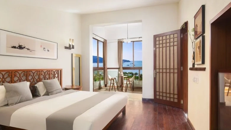 Peninsula Longwan - View 3