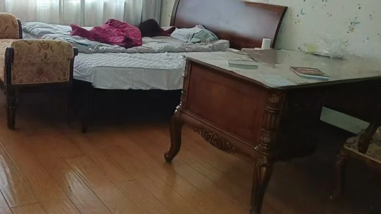 Changchun Pearl明珠 can be directly translated as part of the location name and descriptive term. For precise translation in context or specific use case e.g., business, geographic, additional information might be needed. However, strictly translating - View 4