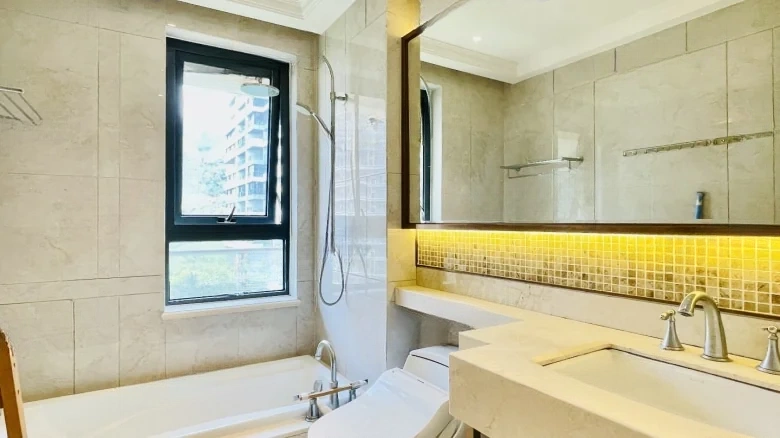 Half Mountain Peninsula - View 6