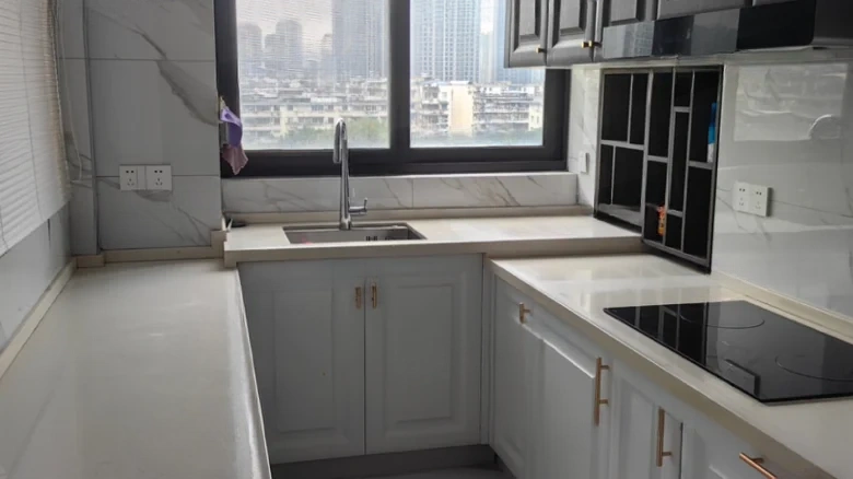 Ten Thousand Academies Road 7号 In English translations of place names, it's common to keep certain words in their original form, such as - View 6