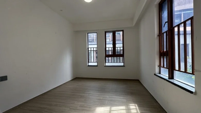 Vanke Lakeview Resort Park Phase II - View 2